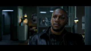 Кадр з фільму Нокаут