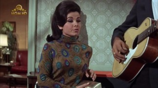 Кадр з фільму Громовий провулок