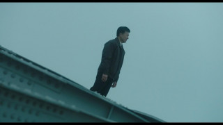 Кадр з фільму Дефолт