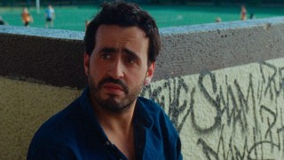 Кадр з фільму Аманда