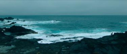 Кадр з фільму Між хвилями