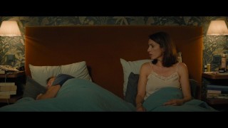 Кадр з фільму Не всі вдома