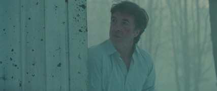 Кадр з фільму Білий як сніг