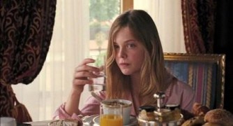 Кадр з фільму Десь