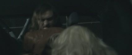 Кадр з фільму Голодний кролик атакує