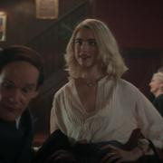 Кадр з фільму Блакитний місяць