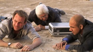 Кадр з фільму Стволи, дівки та азарт