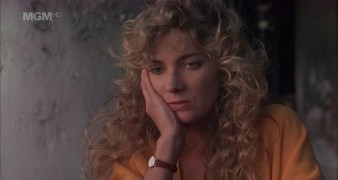 Кадр з фільму Комфорт подорожніх