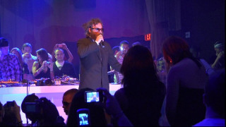 Кадр з фільму Я все ще тут