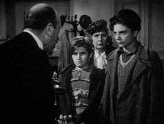 Кадр з фільму Чистильники взуття