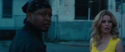 Кадр з фільму Білявка в ефірі