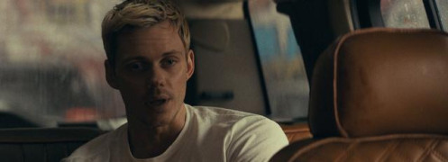 Кадр з фільму Під замком