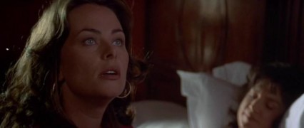 Кадр з фільму Місце на цвинтарі