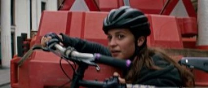 Кадр з фільму Розкрадачка гробниць: Лара Крофт