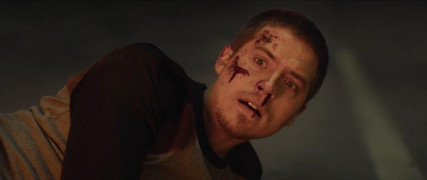 Кадр з фільму Наслідки. Міст у вогні