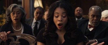 Кадр з фільму Смерть на похороні