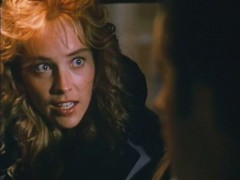 Кадр з фільму Рік зброї