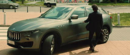 Кадр з фільму Гірко, Гірко!