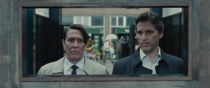 Кадр з фільму Замкнутий ланцюг