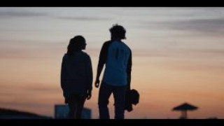 Кадр з фільму Проти вітру