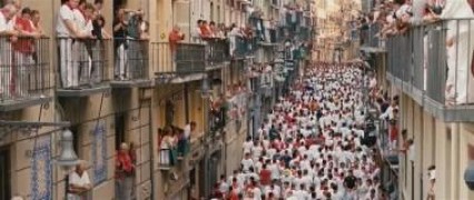 Кадр з фільму Життя не може бути нудним