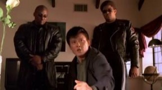 Кадр з фільму Король клітки