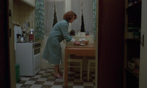 Кадр з фільму Жанна Дільман, набережна Коммерс, будинок 23, 1080, Брюссель