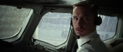 Кадр з фільму Рейс