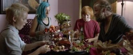 Кадр з фільму Хлопчик у золотих штанях