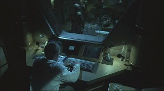 Кадр з фільму Тварюка