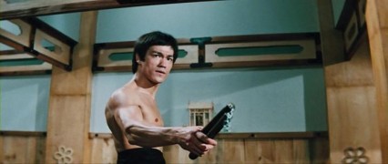 Кадр з фільму Шалений кулак