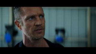 Кадр з фільму Бензинова алея