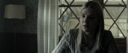 Кадр з фільму Вуаль