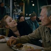 Кадр з фільму Кручений м'яч