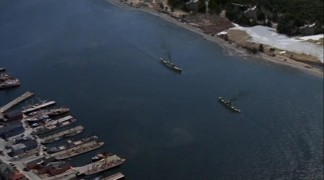 Кадр з фільму Зруйноване місто