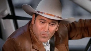 Кадр з фільму Шахраї