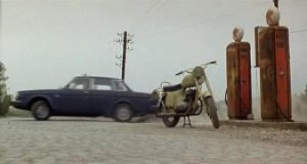 Кадр з фільму Холодне світло дня