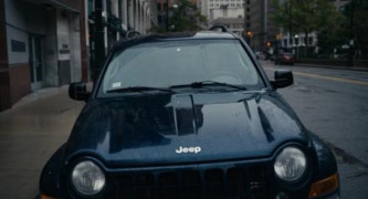 Кадр з фільму Дикунка