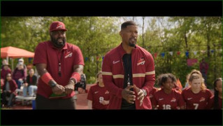 Кадр з фільму Знову в дії