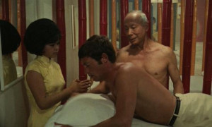 Кадр з фільму Пригоди китайця в Китаї