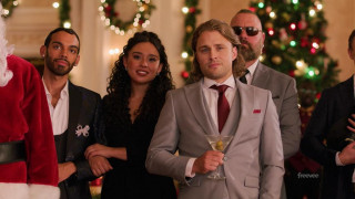 Кадр з фільму Готель на свята