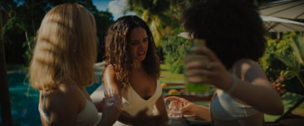 Кадр з фільму Кліпни двічі