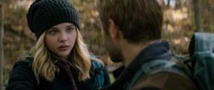 Кадр з фільму П'ята хвиля