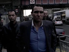 Кадр з фільму Дівчина номер один