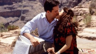 Кадр з фільму Поспішиш, людей насмішиш