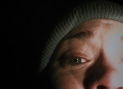 Кадр з фільму Відьма з Блер: Курсова з того світу