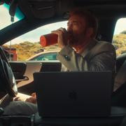 Кадр з фільму Серфер