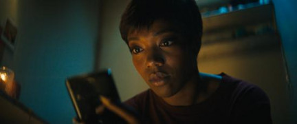 Кадр з фільму Кліпни двічі