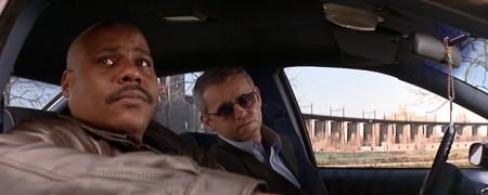 Кадр з фільму Крайні заходи