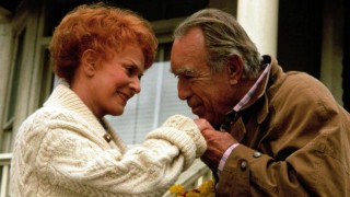 Кадр з фільму Усі чоловіки роблять це